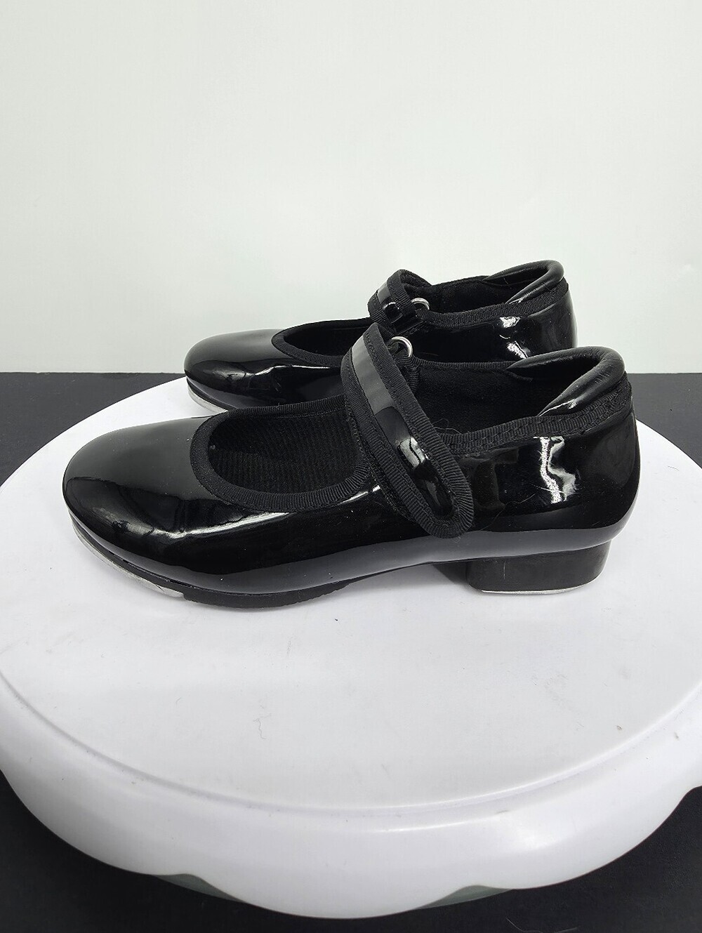 Capezio Kids Black Patent Mary Jane Tap Dance Shoes Size 10.5C Hook Loop Strap